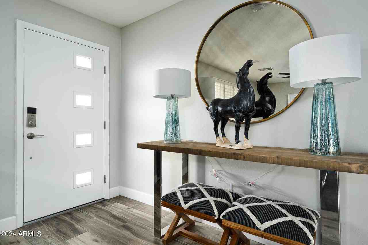 4501 N 86th Pl - Photo 6 of 38