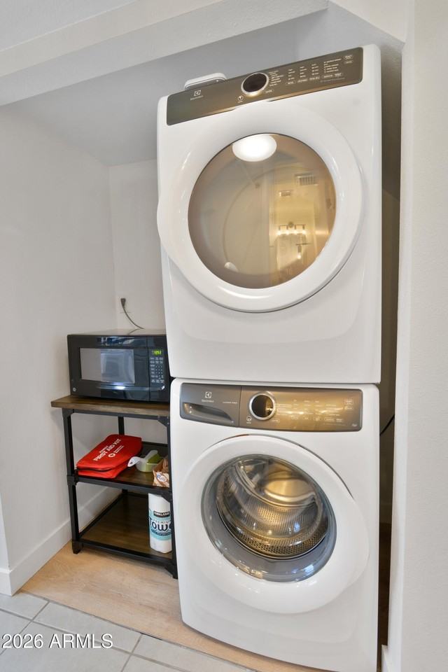 5909 N 81st St - Photo 6 of 27