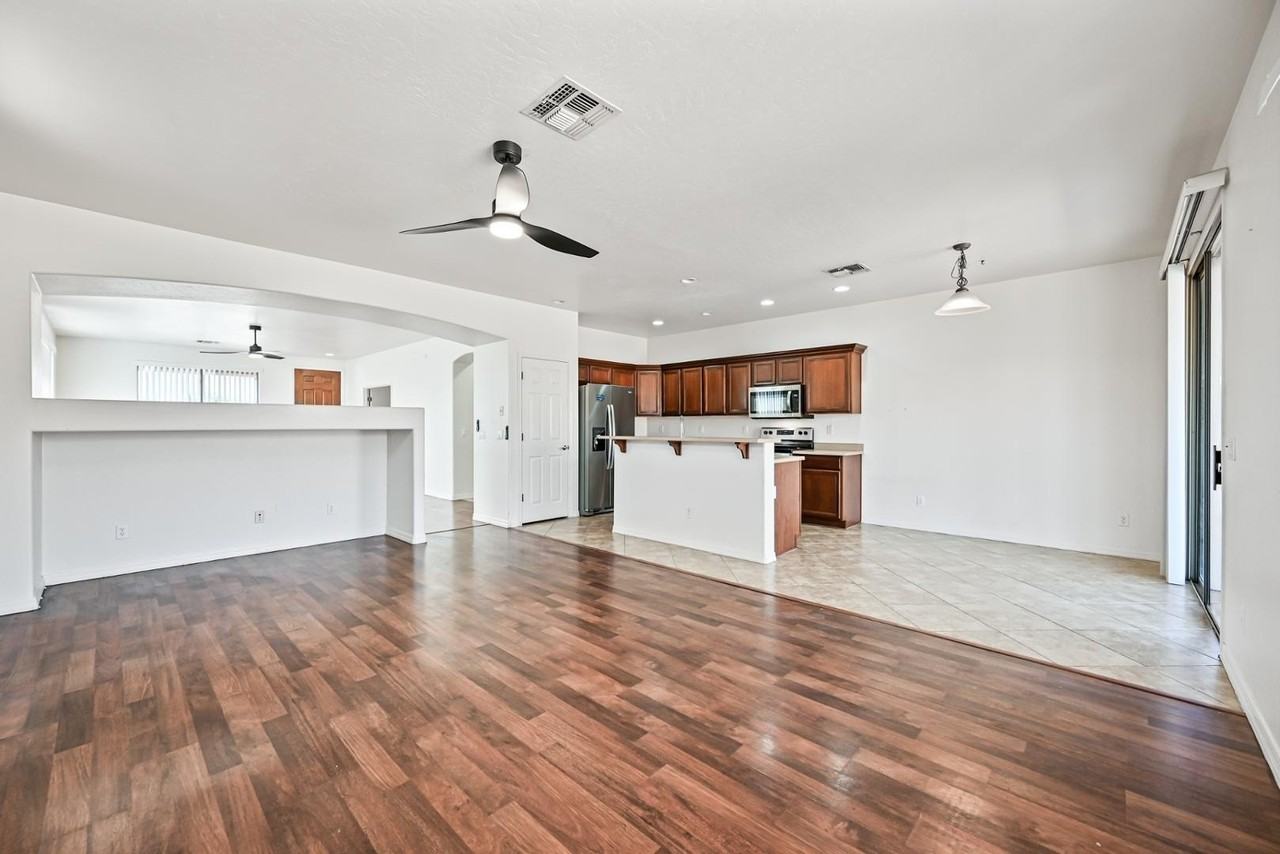 3703 N 145th Dr - Photo 7 of 20