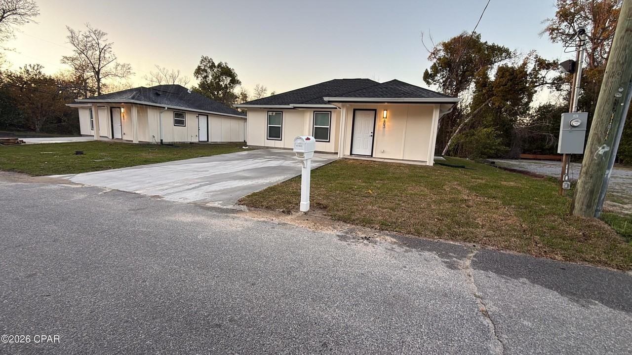 801 E 12th Ct - Photo 2 of 11