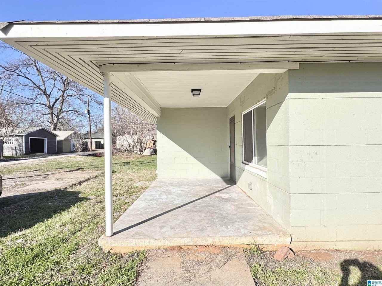 1640 57th St W - Photo 2 of 23