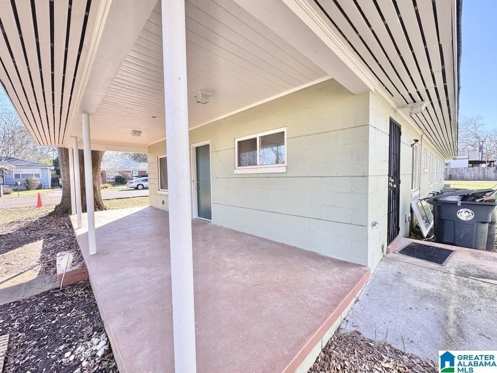 5624 Avenue Q - Photo 2 of 26