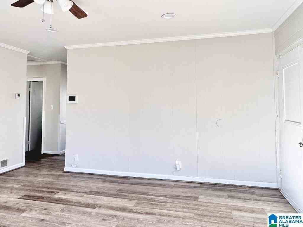 5624 Avenue Q - Photo 5 of 26