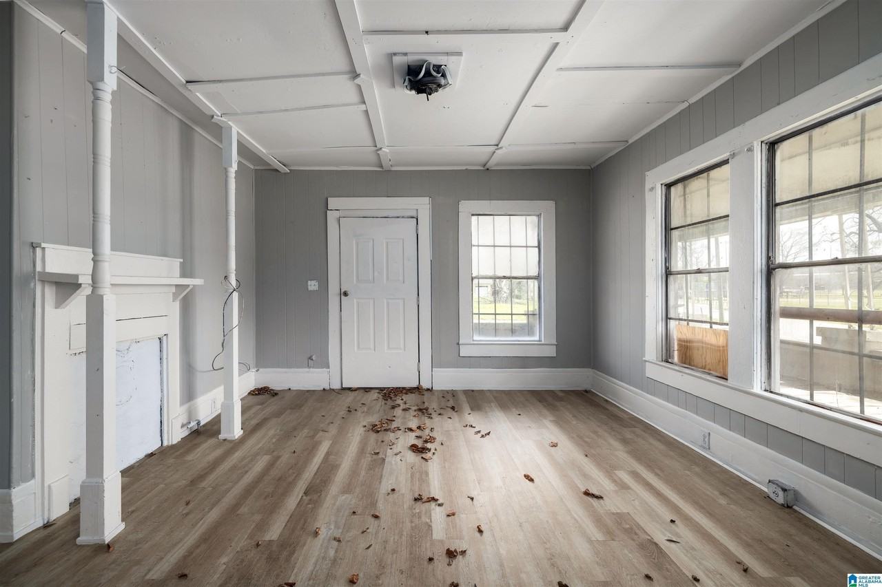 804 42nd St N - Photo 6 of 18