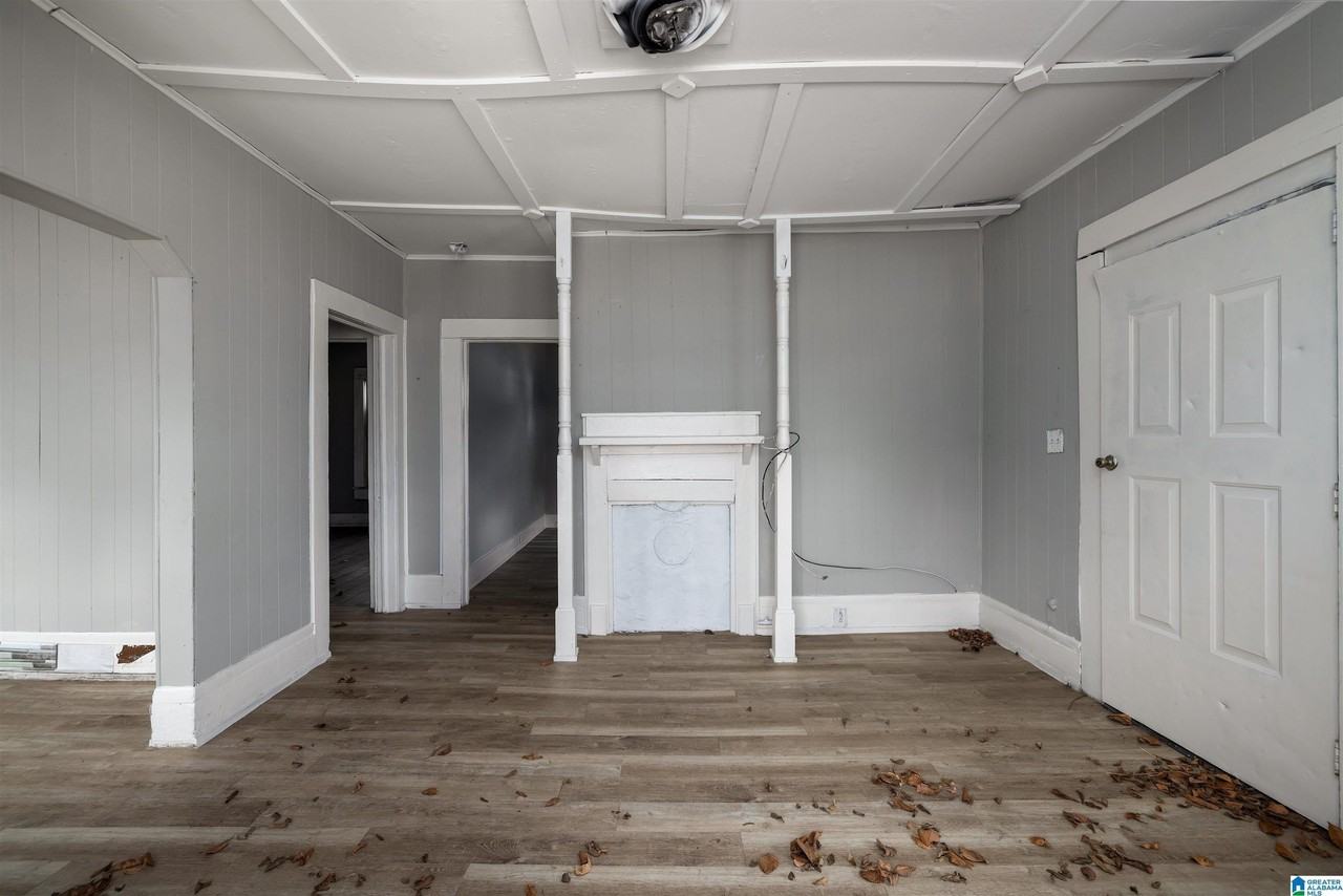 804 42nd St N - Photo 7 of 18