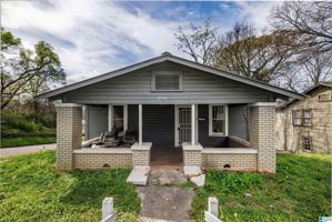 featured image of 1216 Waverly St