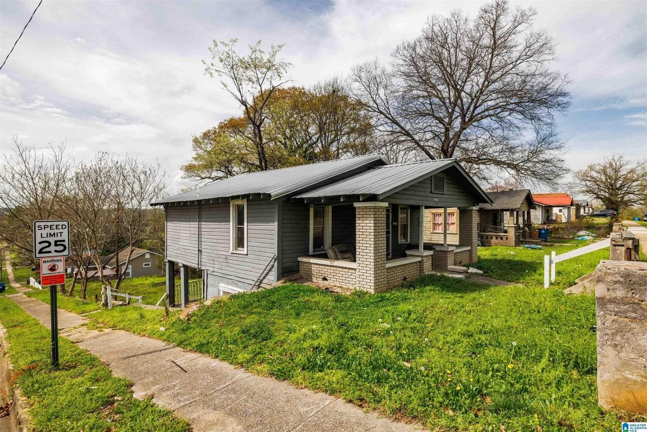 1216 Waverly St - Photo 4 of 21