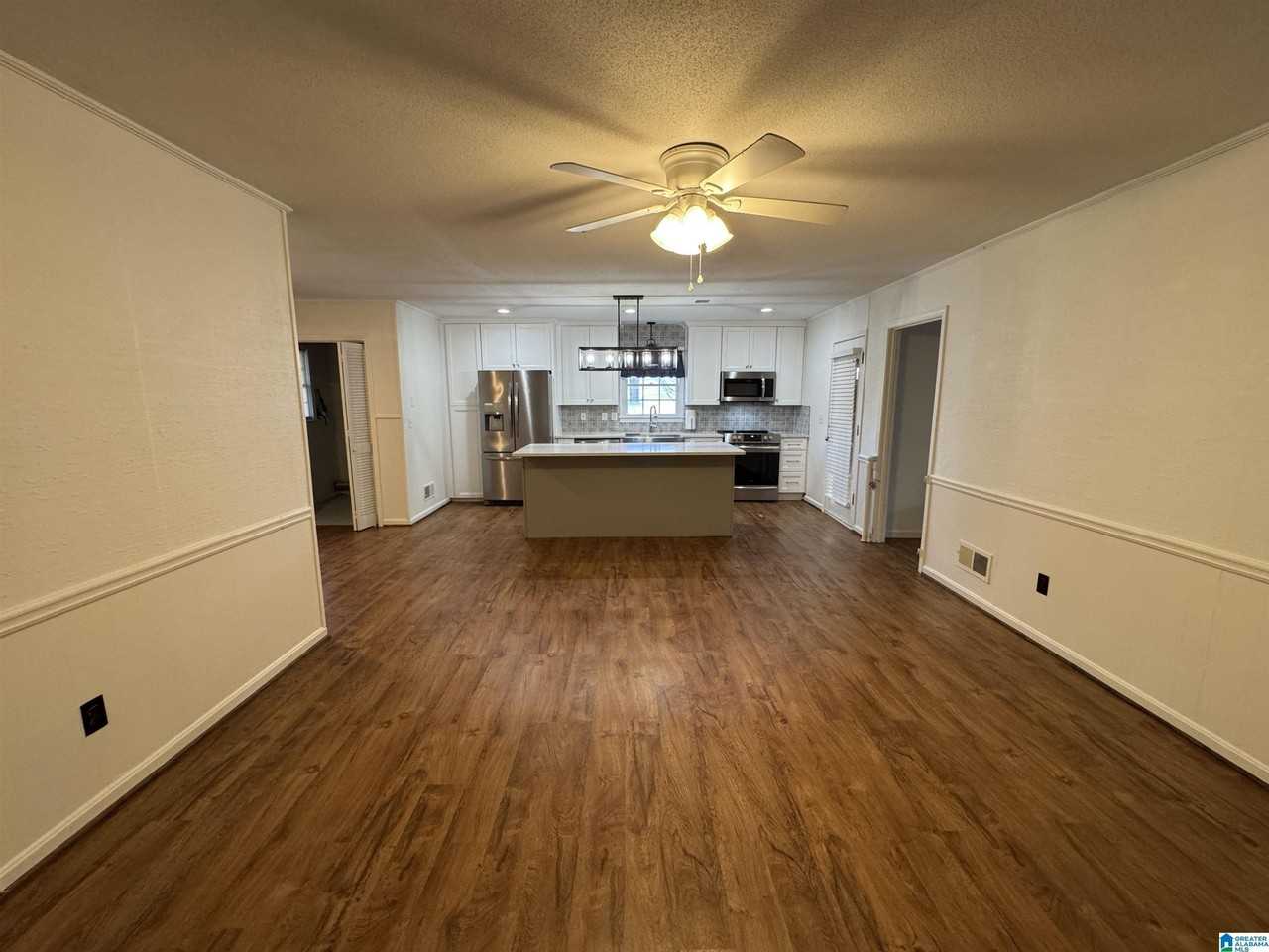 1426 Main Ave - Photo 5 of 26