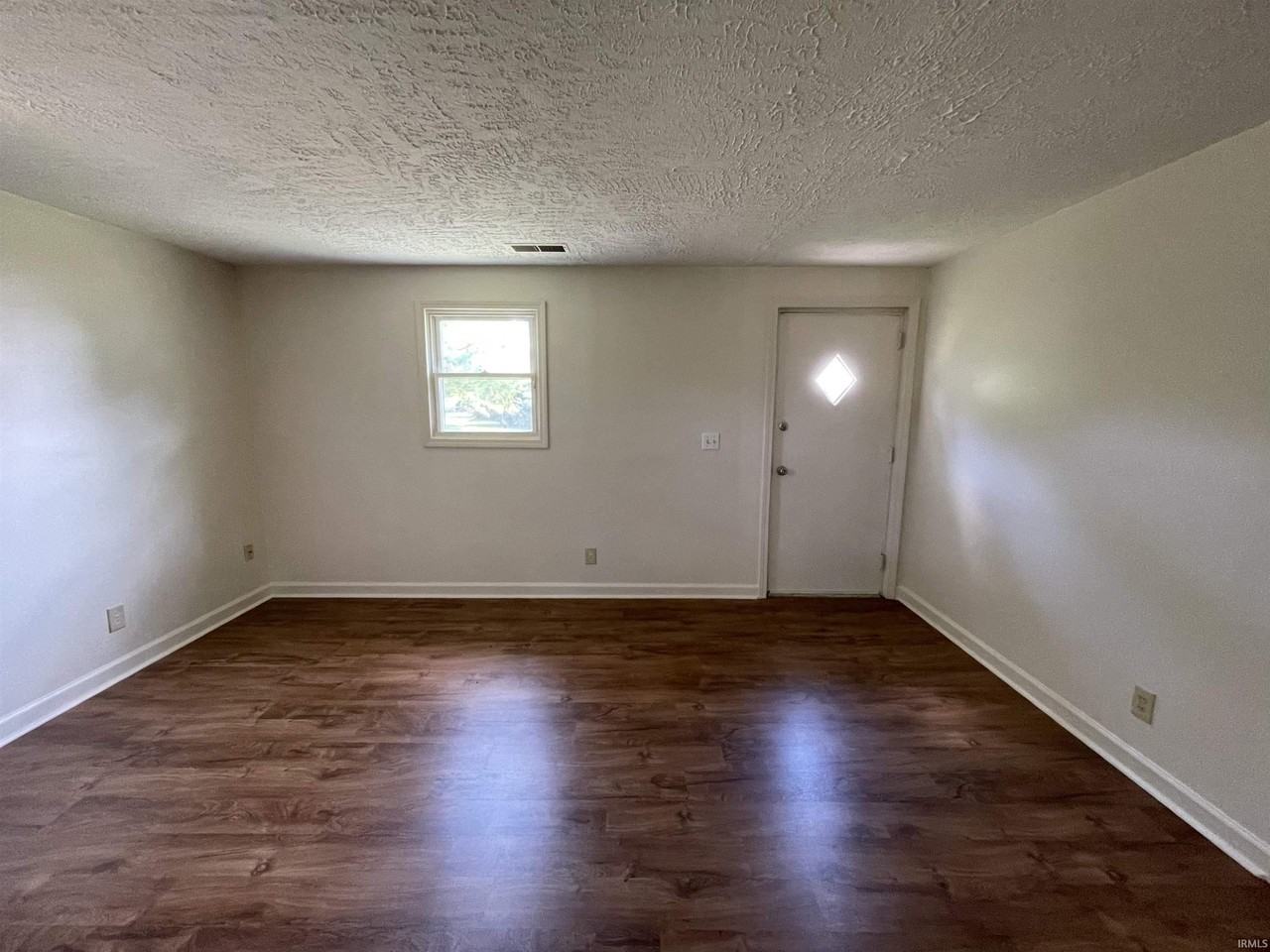 415 N Kimble Dr - Photo 6 of 20