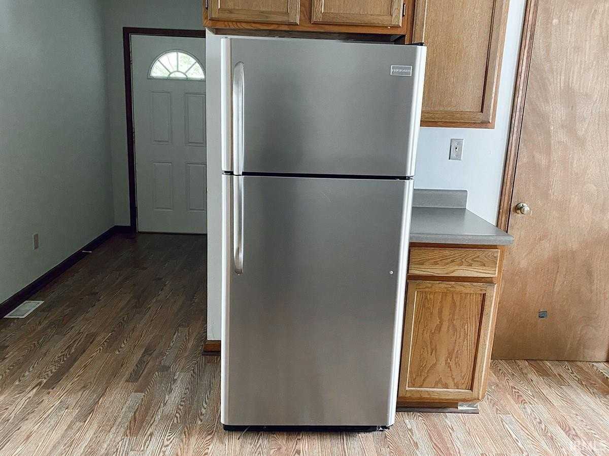 1418 S Palmer Ave - Photo 7 of 34