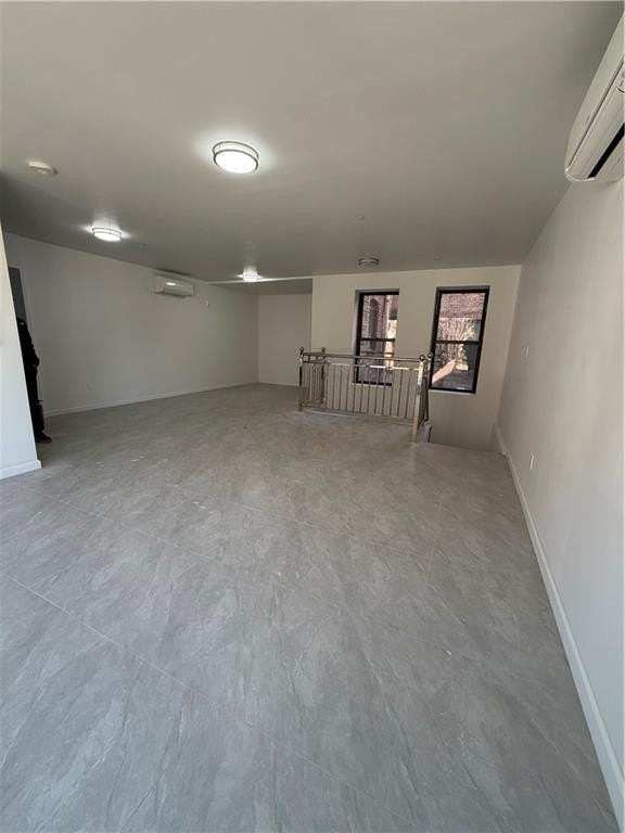 1046 E 15th St - Photo 5 of 11