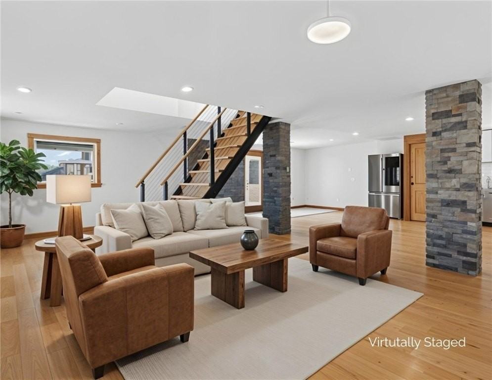 999 Salmon Creek Rd - Photo 3 of 33