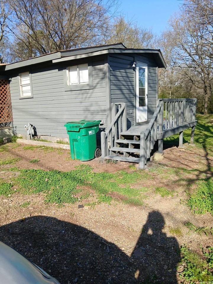 7405 Reed Rd - Photo 2 of 4