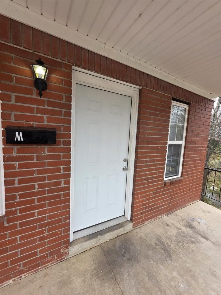 201 N Polk St - Photo 4 of 14