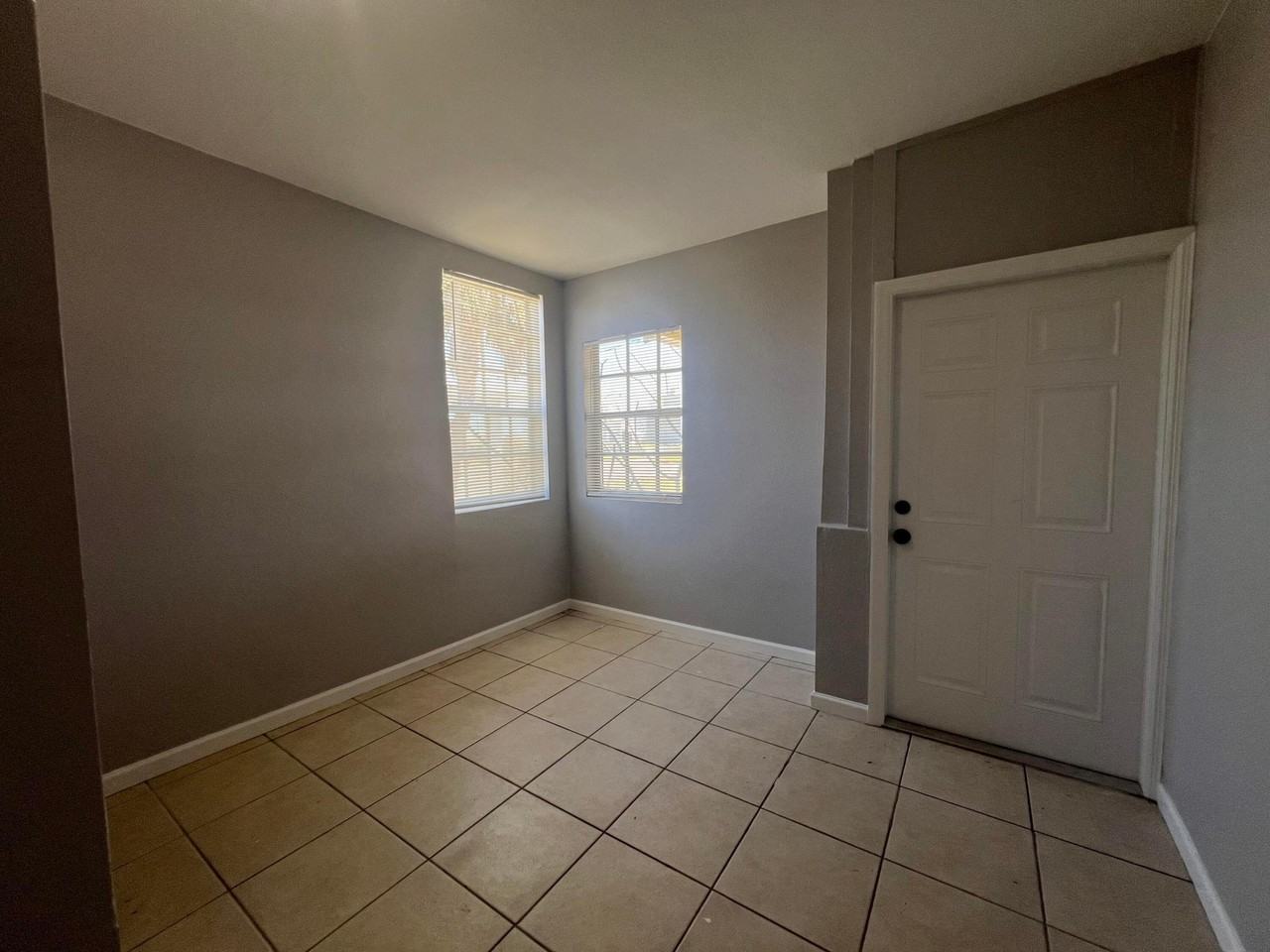 708 AVENUE I A - Photo 6 of 9