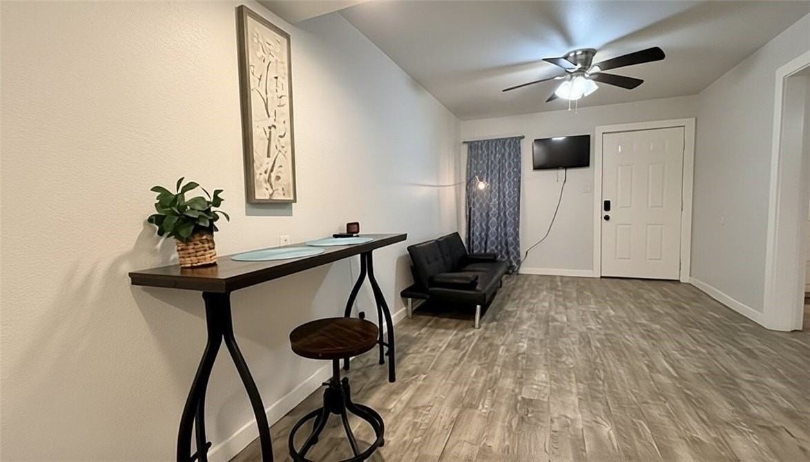 10654 Heizer Dr Apt 6 - Photo 4 of 11