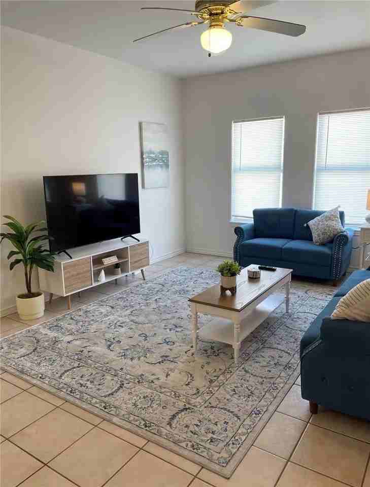 15437 Palmira Ave Apt A - Photo 4 of 17