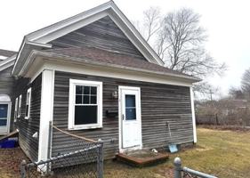 featured image of 470 E Falmouth Hwy Apt A #Apt A