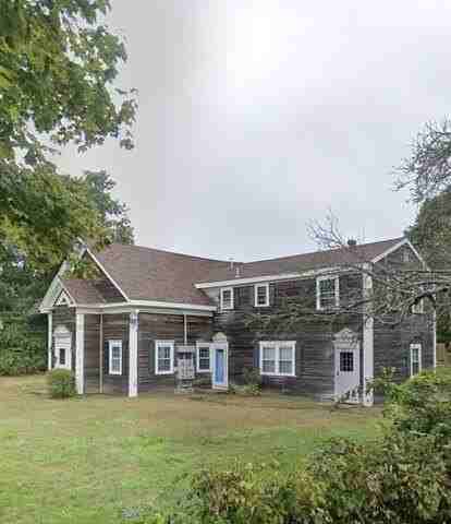 470 E Falmouth Hwy Apt D - Photo 2 of 8