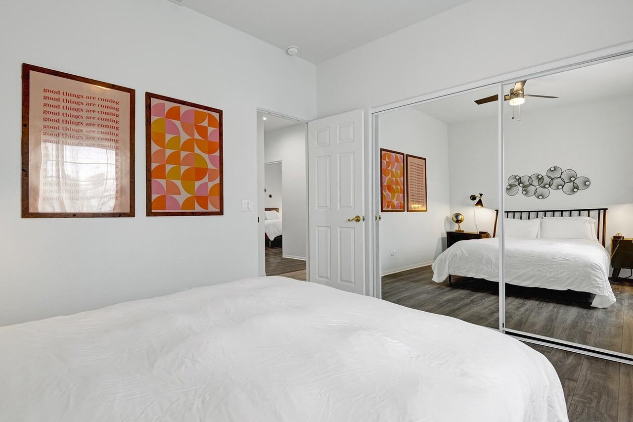 2005 E Racquet Club Rd - Photo 4 of 36