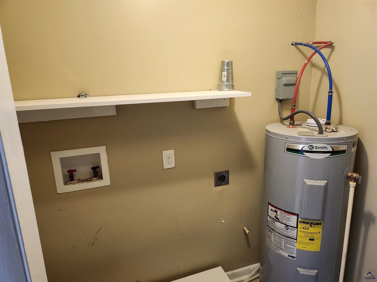 216 Tabor Dr - Photo 5 of 9