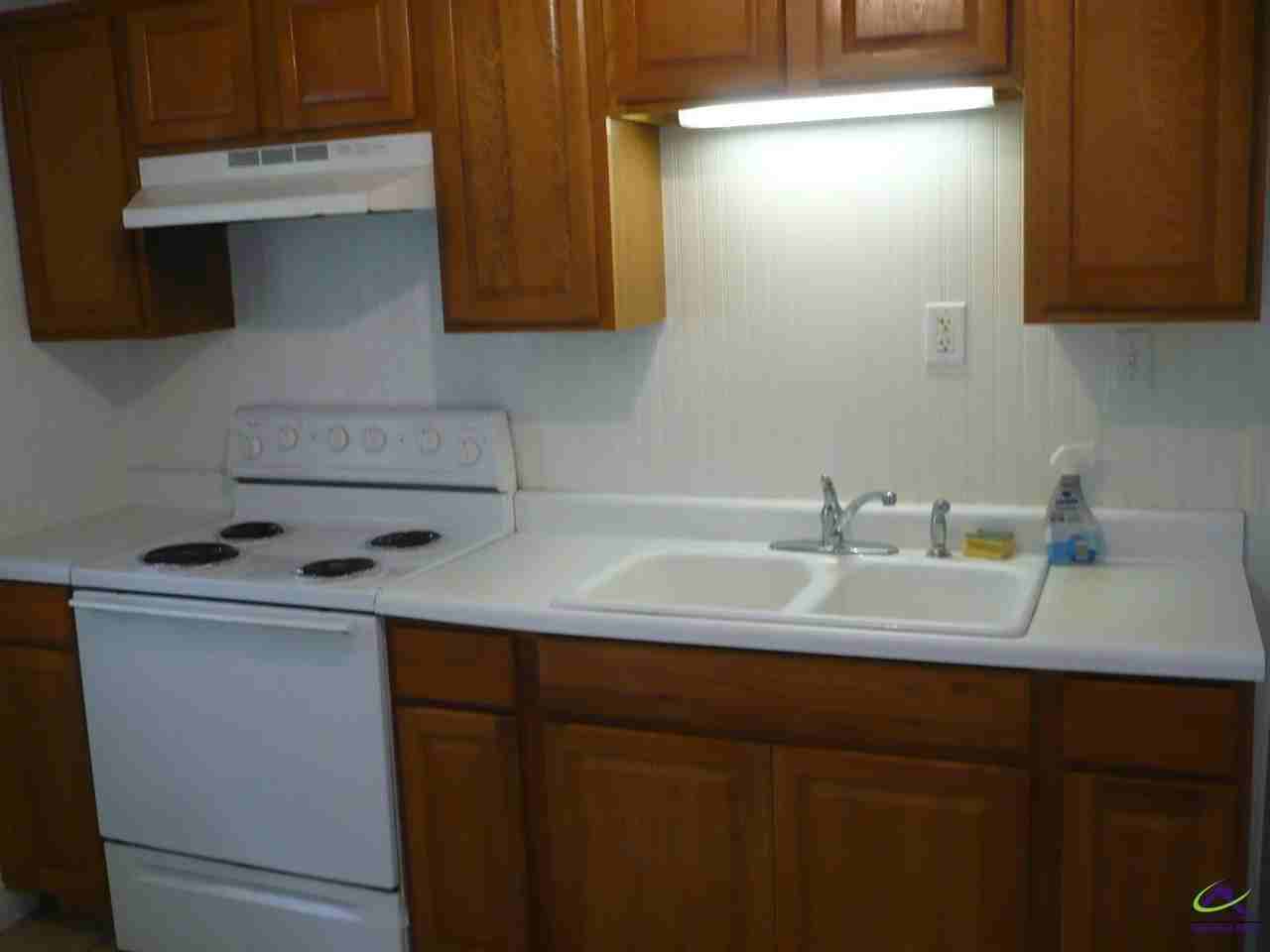 1325 Laura Ave - Photo 3 of 13