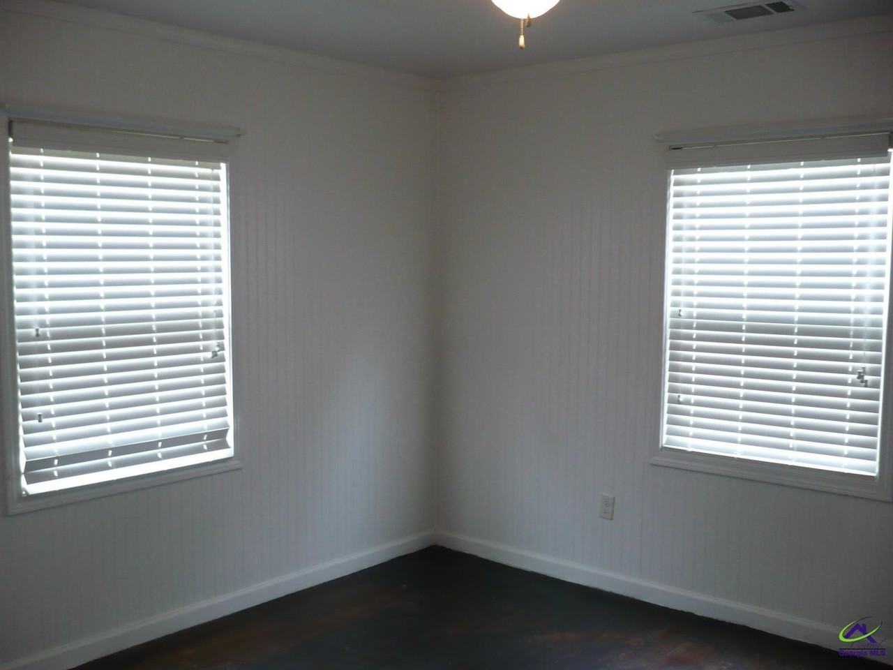 1325 Laura Ave - Photo 6 of 13