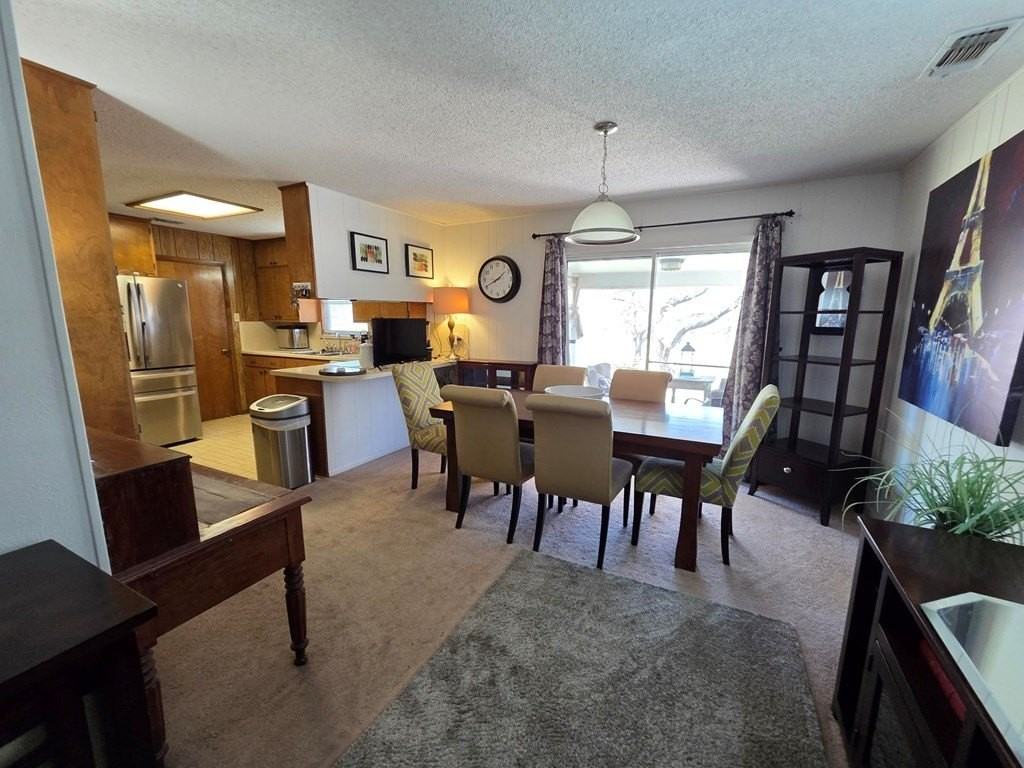 106 Broadmoor Dr - Photo 6 of 21