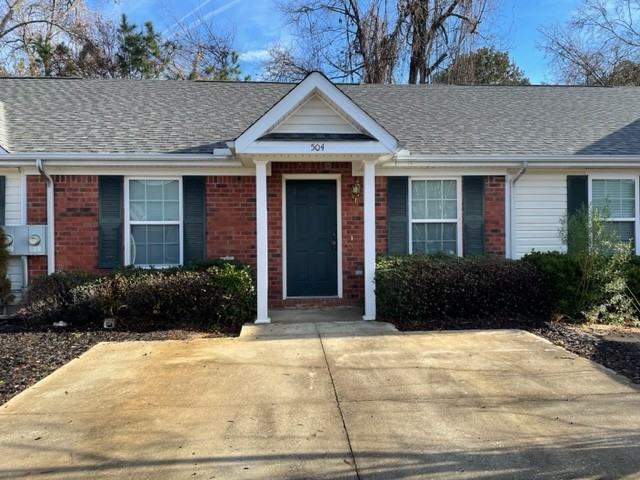 504 Edgecliff Ln #1 - Photo 2 of 21