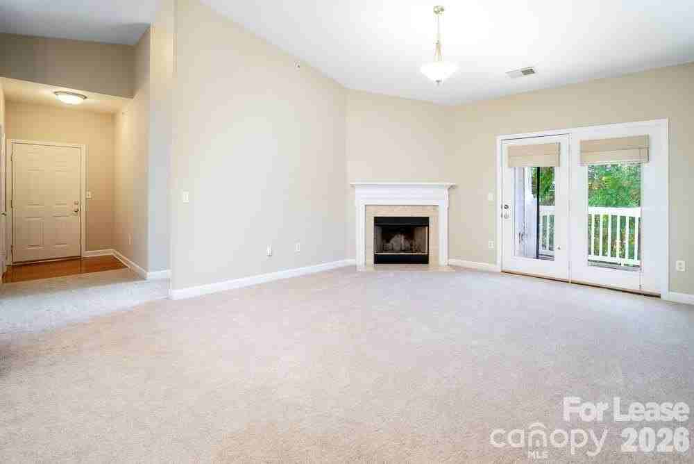 11733 Ridgeway Park Dr - Photo 2 of 16