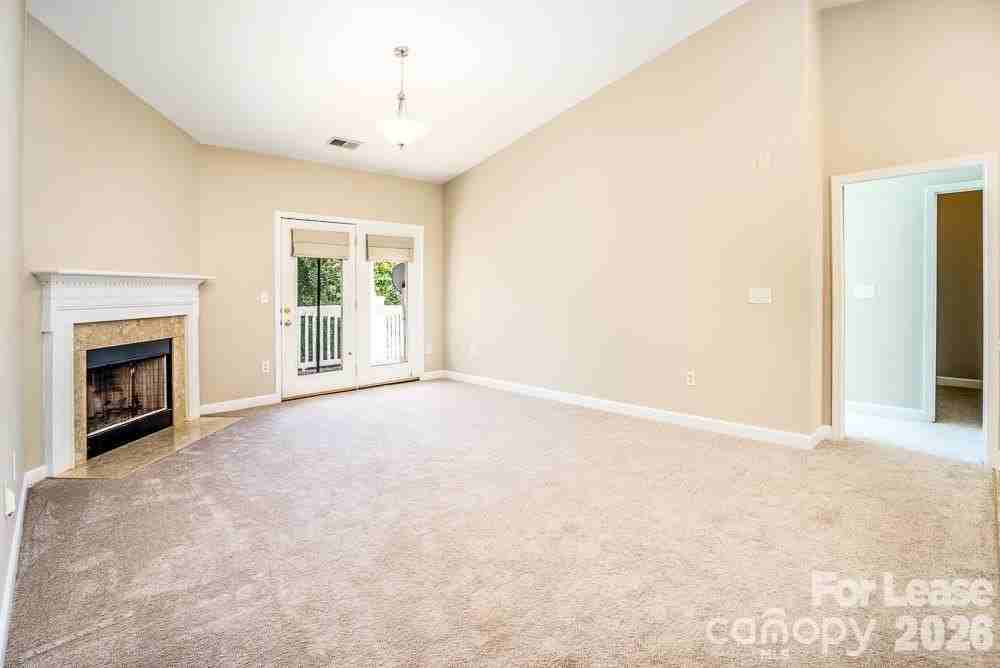11733 Ridgeway Park Dr - Photo 3 of 16