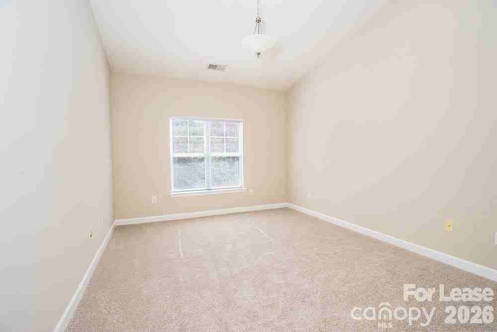 11733 Ridgeway Park Dr - Photo 4 of 16