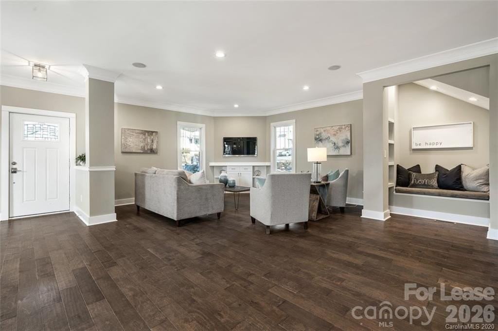 331 State St - Photo 3 of 21