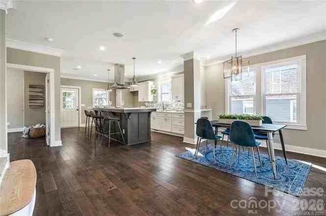 331 State St - Photo 4 of 21