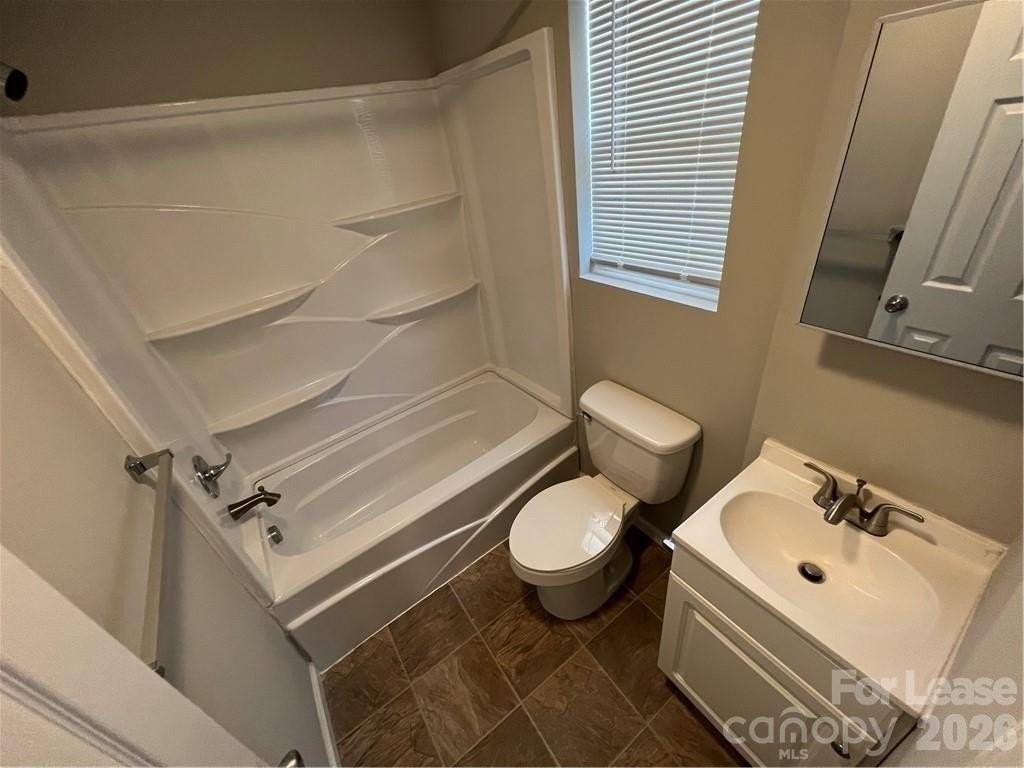 720 E Pine St - Photo 7 of 9