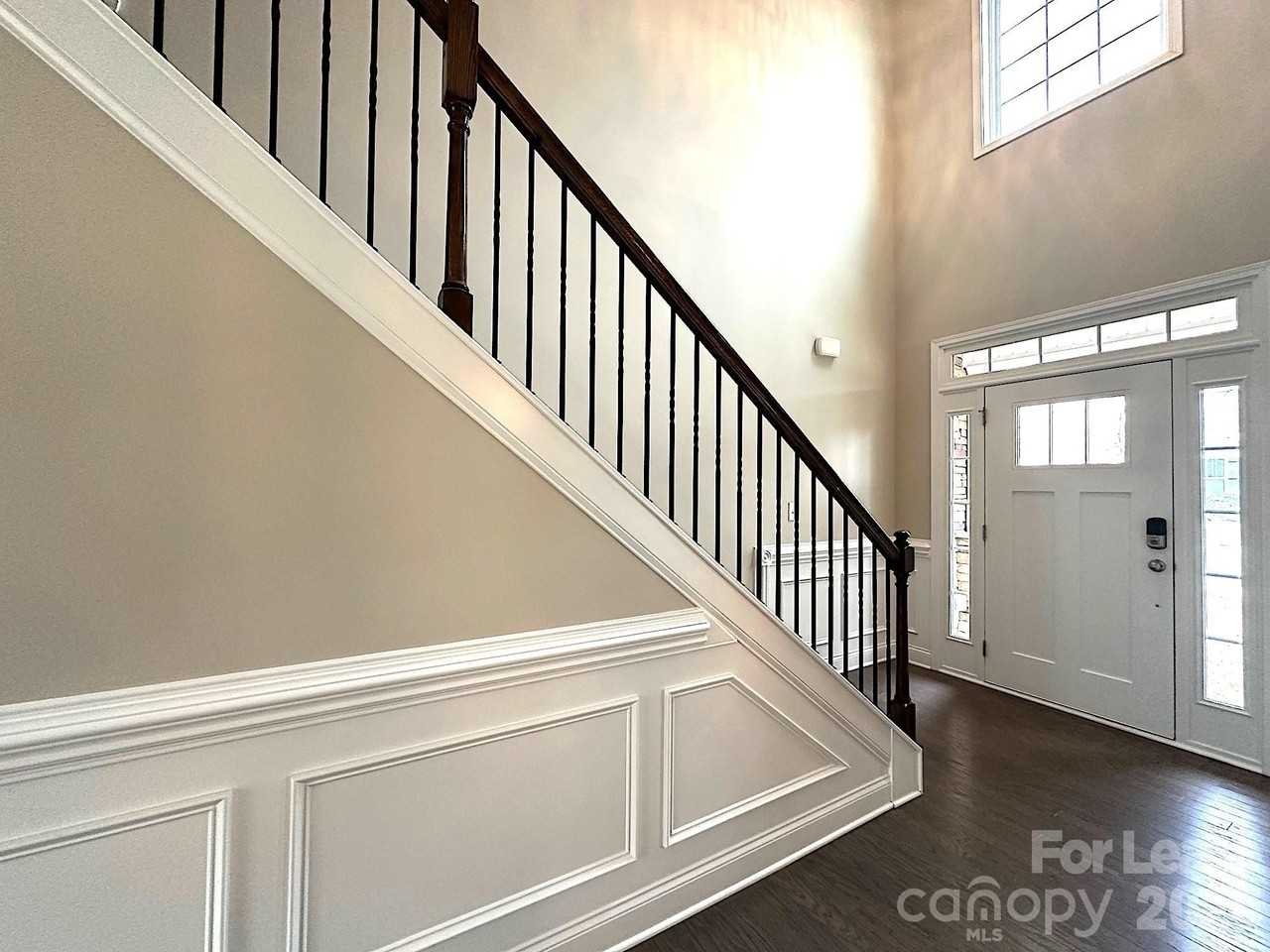 9407 Inverness Bay Rd - Photo 3 of 39