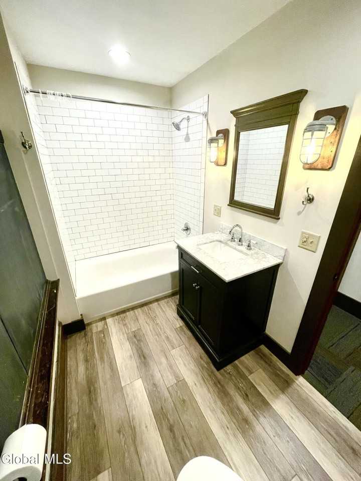 34 William St Apt 101 - Photo 5 of 12