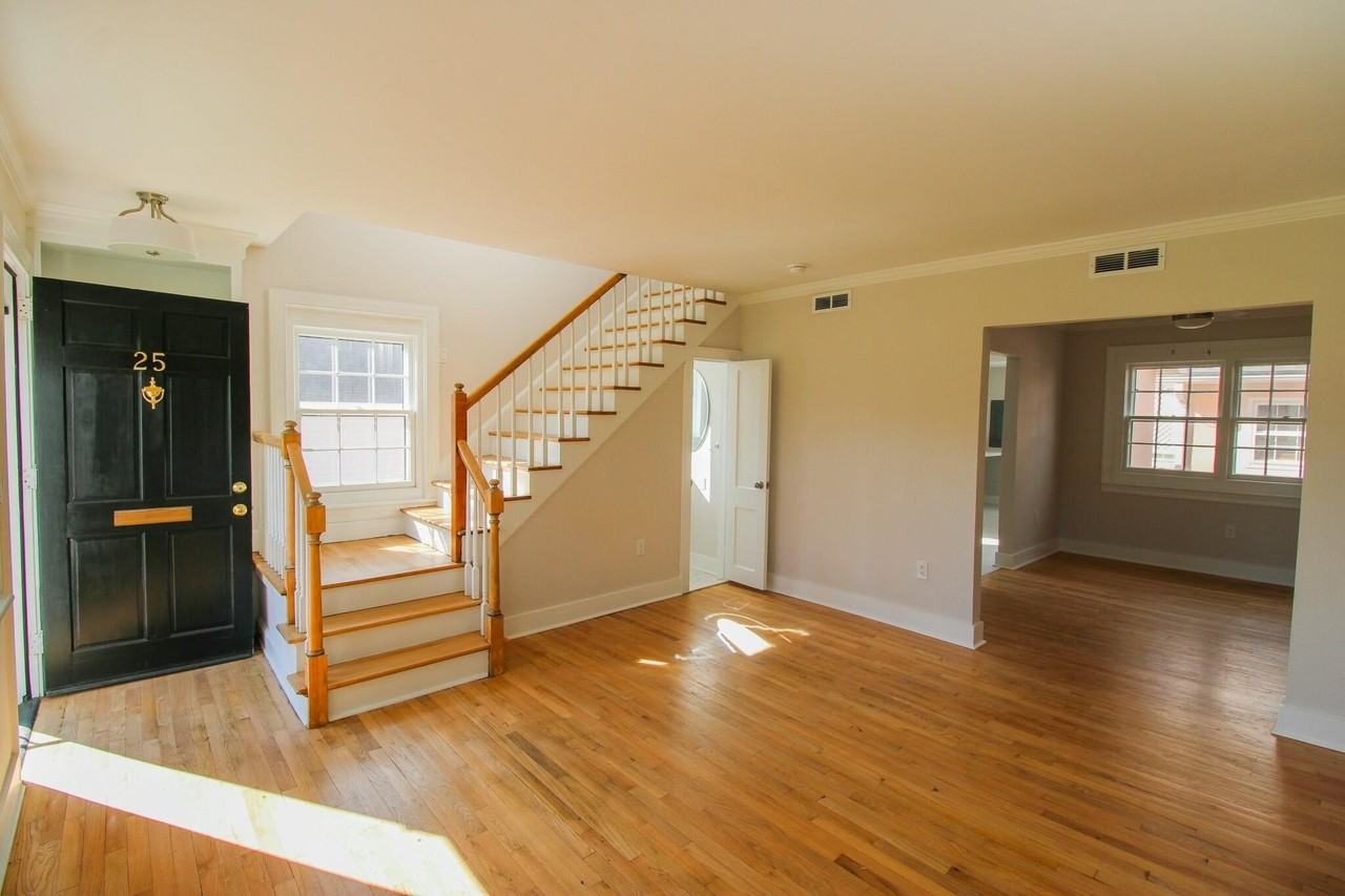 25 Ashley Ave - Photo 5 of 25