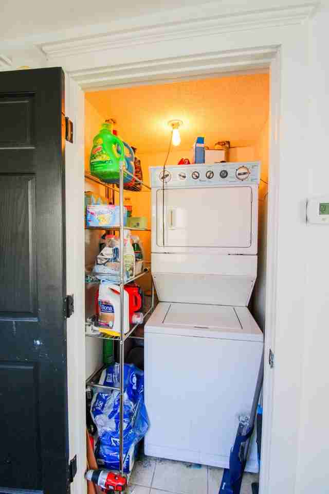 5 Kracke St Apt B - Photo 6 of 11