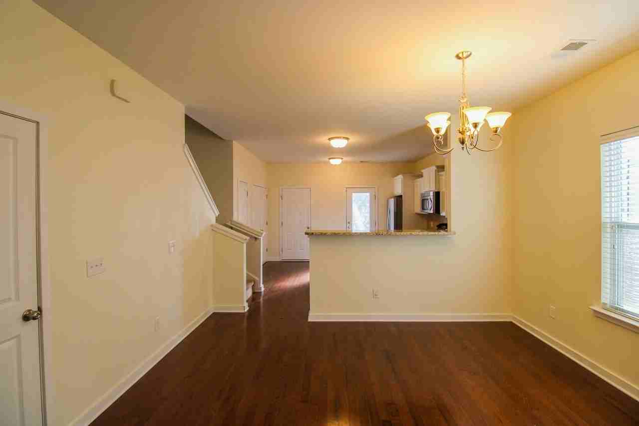 4946 Ballantine Dr - Photo 5 of 21