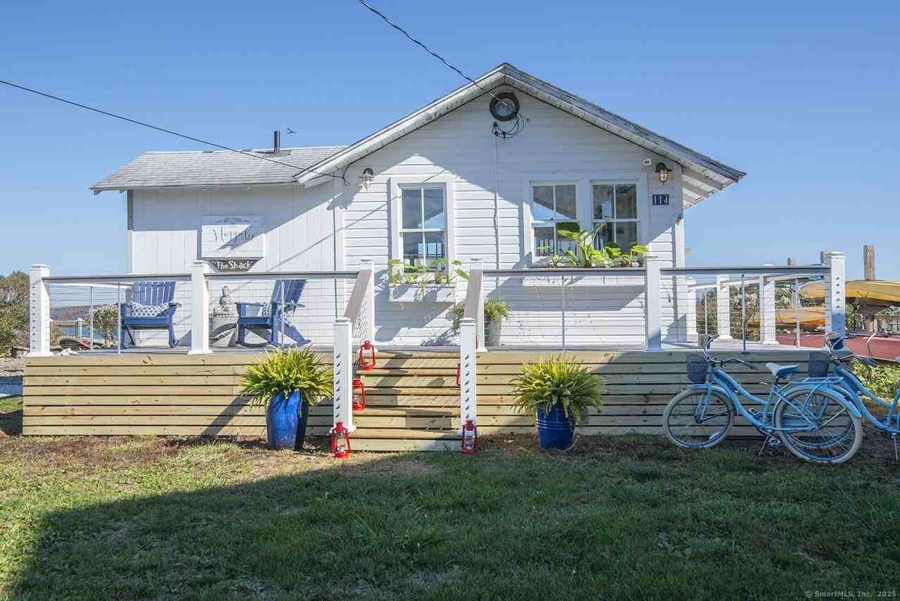 114 Jupiter Point Rd - Photo 2 of 34