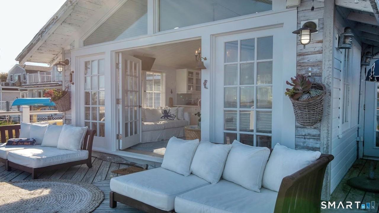 114 Jupiter Point Rd - Photo 4 of 34