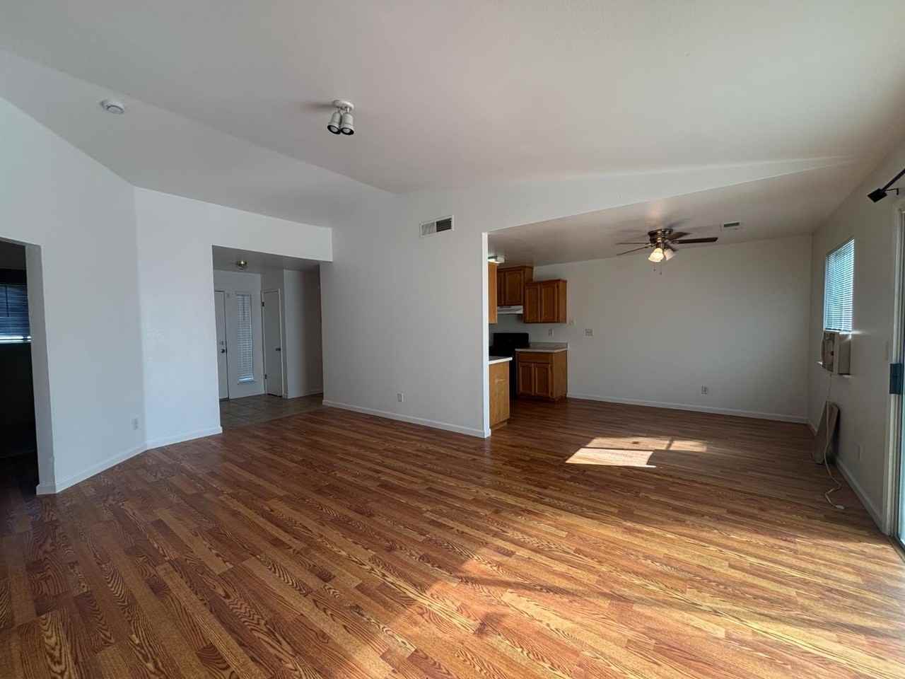 813 Morton Ave - Photo 3 of 19