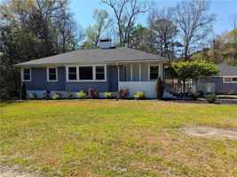 featured image of 810 Wesleyan Dr