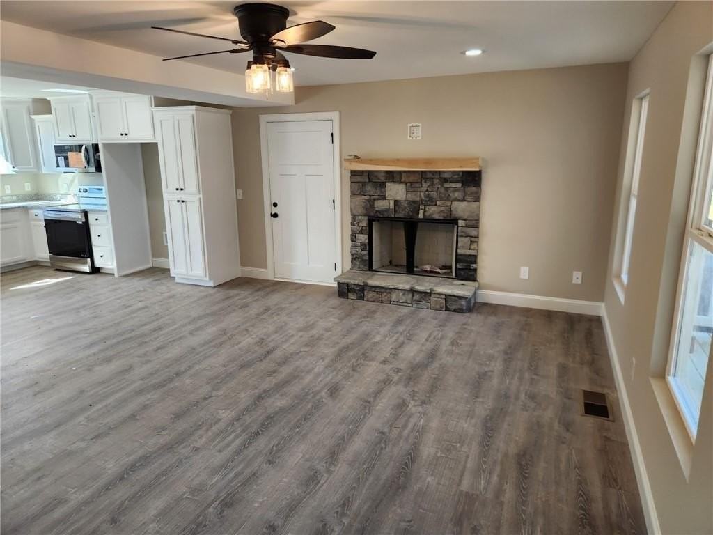 240 Grand Oak Ln - Photo 4 of 25