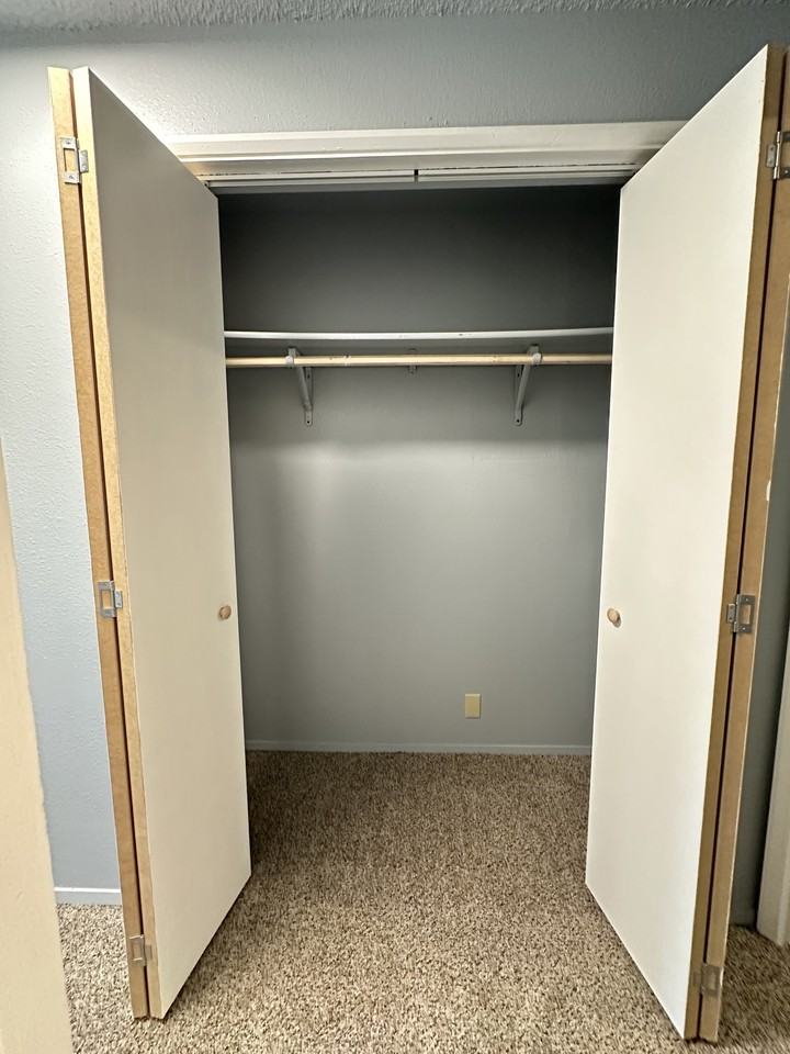 210 W Pacific Ave #1 - Photo 7 of 21