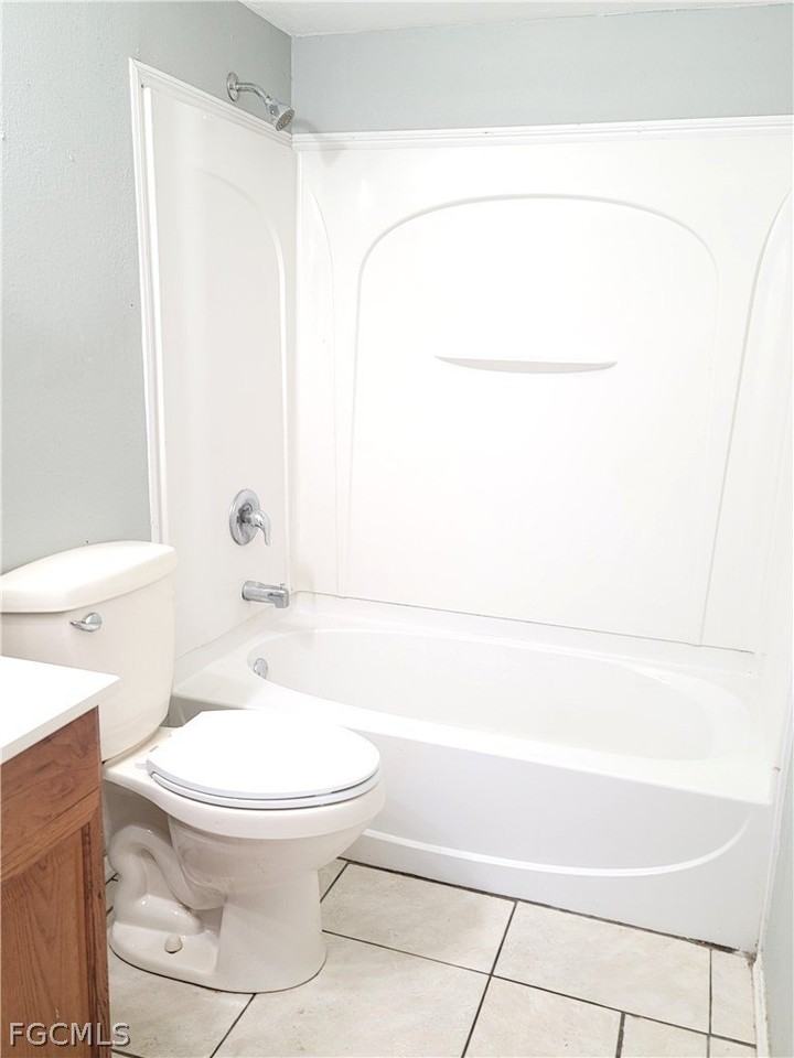 1014 Country Club Blvd #2 - Photo 4 of 10