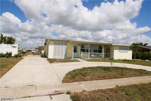 21380 Edgewater Dr - Photo 1 of 1