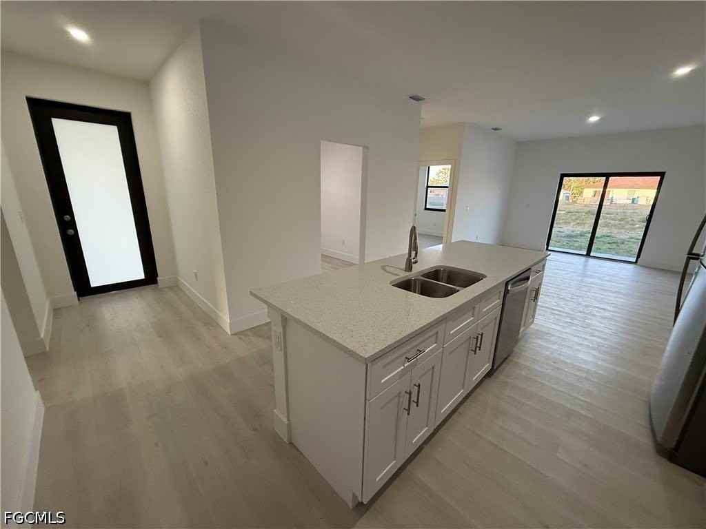 227 Hightower Ave S - Photo 7 of 16