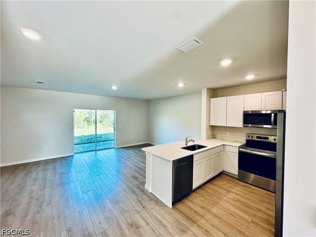 8465 Everly Preserve Dr - Photo 3 of 36